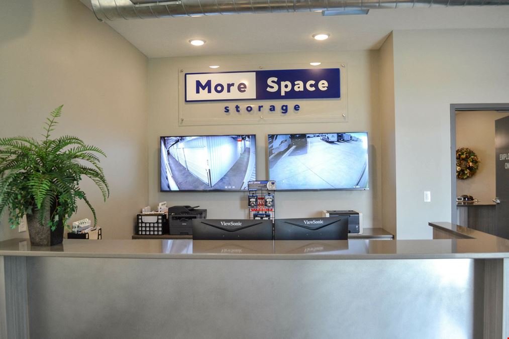 MORE SPACE STORAGE