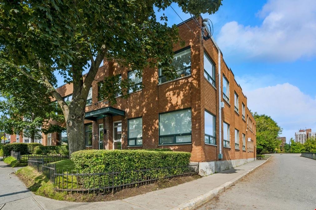 5525 Upper-Lachine