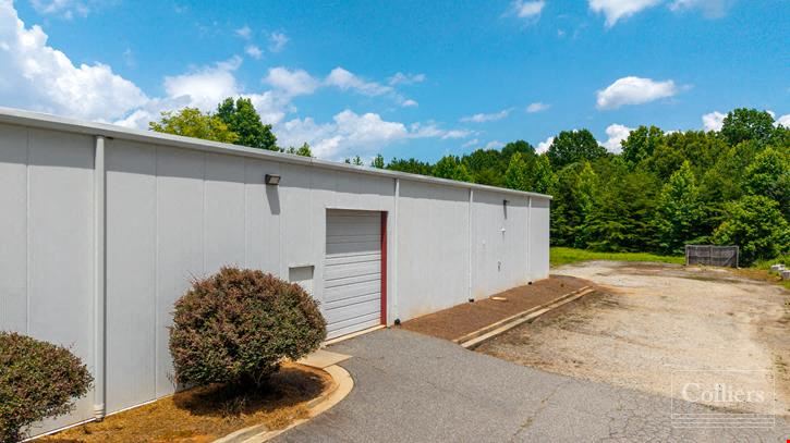 ±12,500-SF Industrial Space with Convenient Access to I-26 & I-85