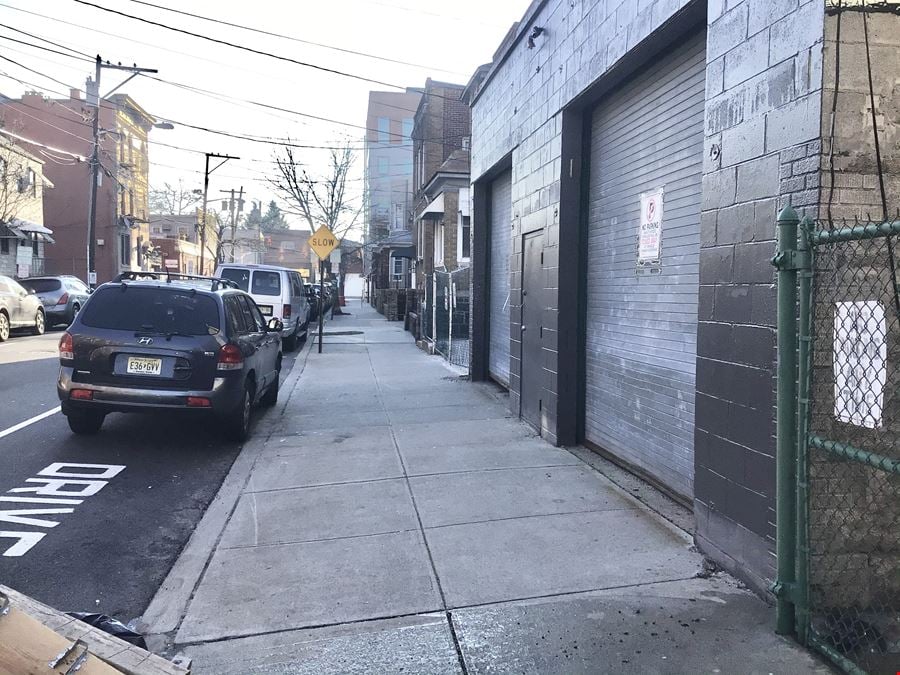 912 Bergenline Ave