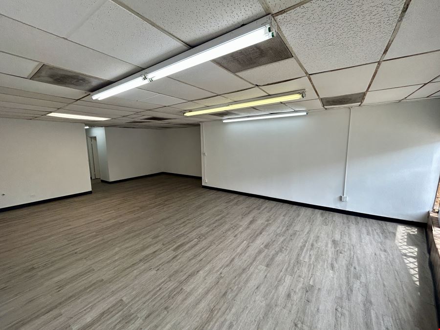 5030 W North - +/-1,300 SF Commercial Storefront For Lease