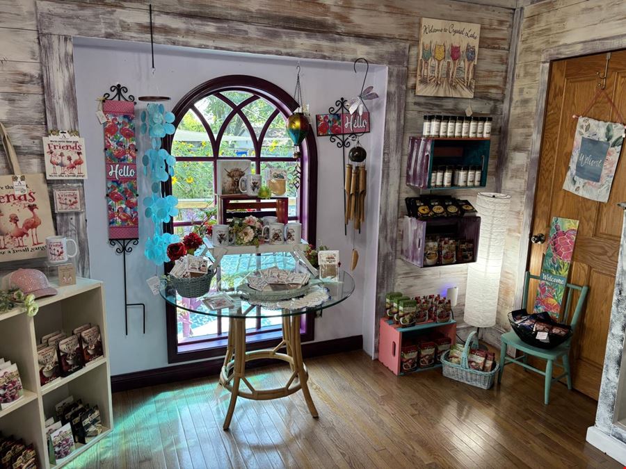 Candle Cottage – Turnkey Gift Shop & Business Opportunity
