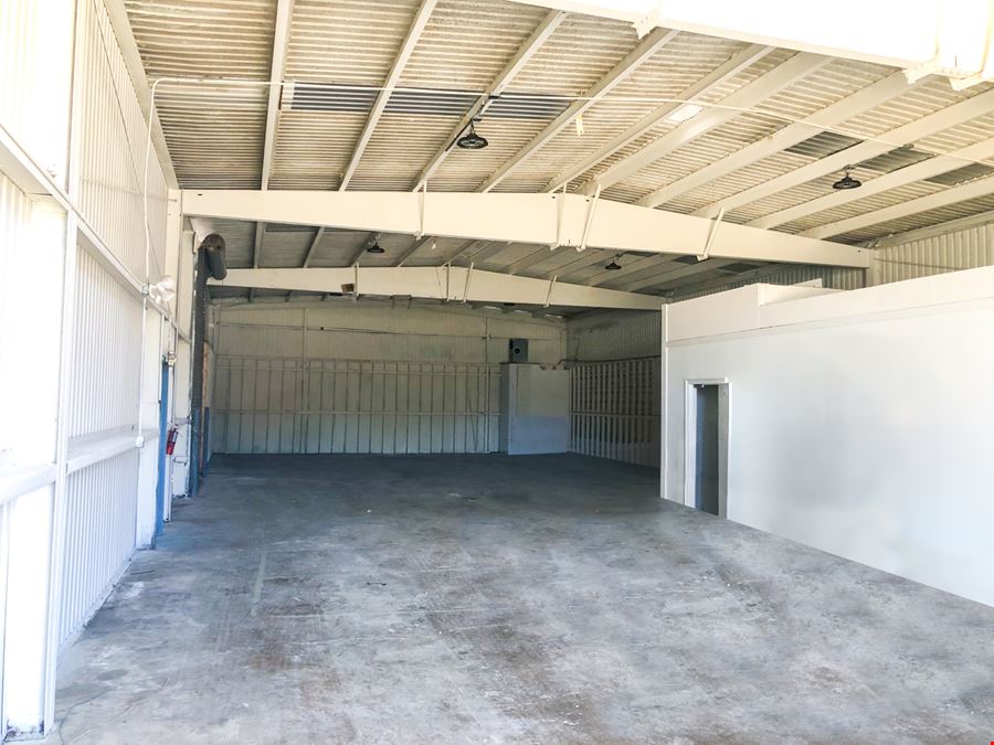 Renovated Industrial Investment off S Choctaw – 9% CAP
