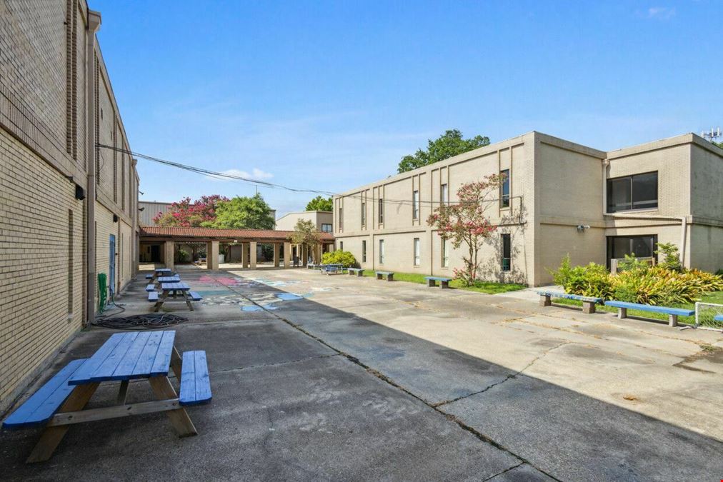 RIDGEWOOD PREPATORY MAIN CAMPUS AND GYM FOR SALE