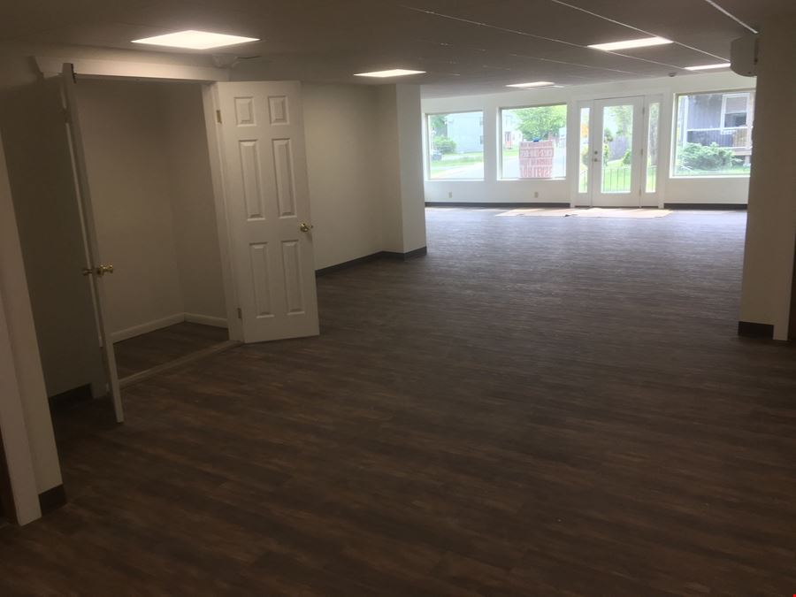 1300 SQFT Retail/Office Space for Lease 