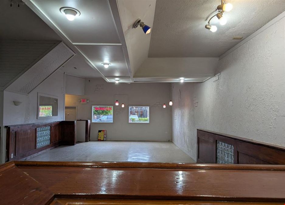 154 E Elm