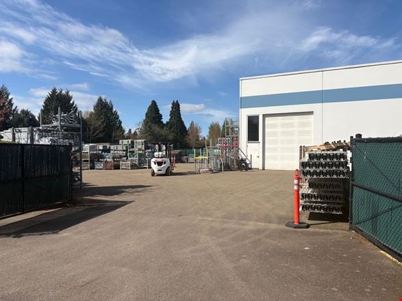 Preview of Industrial space for Rent at 2130 NE Griffin Oaks Street