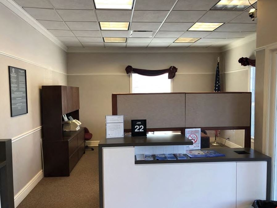123 W Grant Hwy