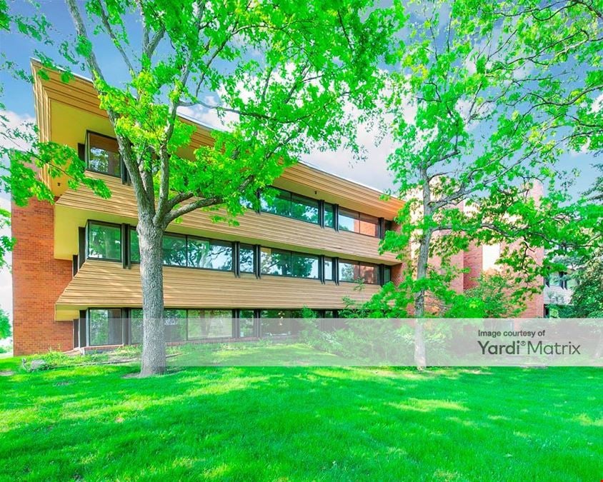 3550 Lexington Avenue North