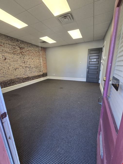 119 N Main St