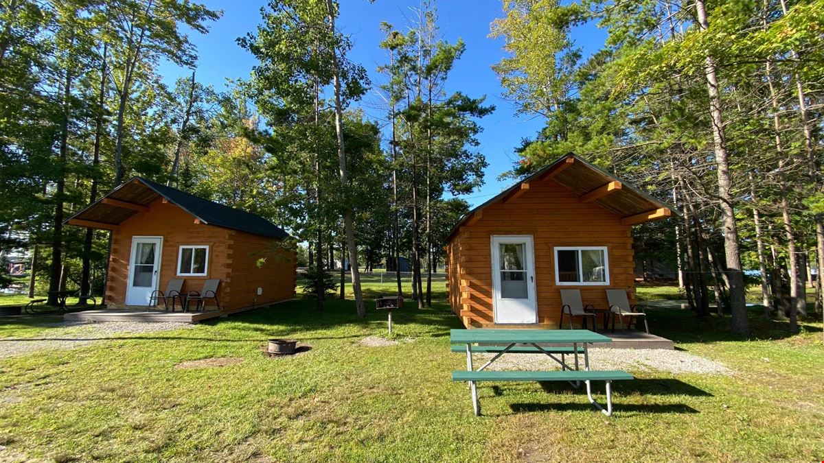 Camper's Cove RV Park & Canoe Livery 
