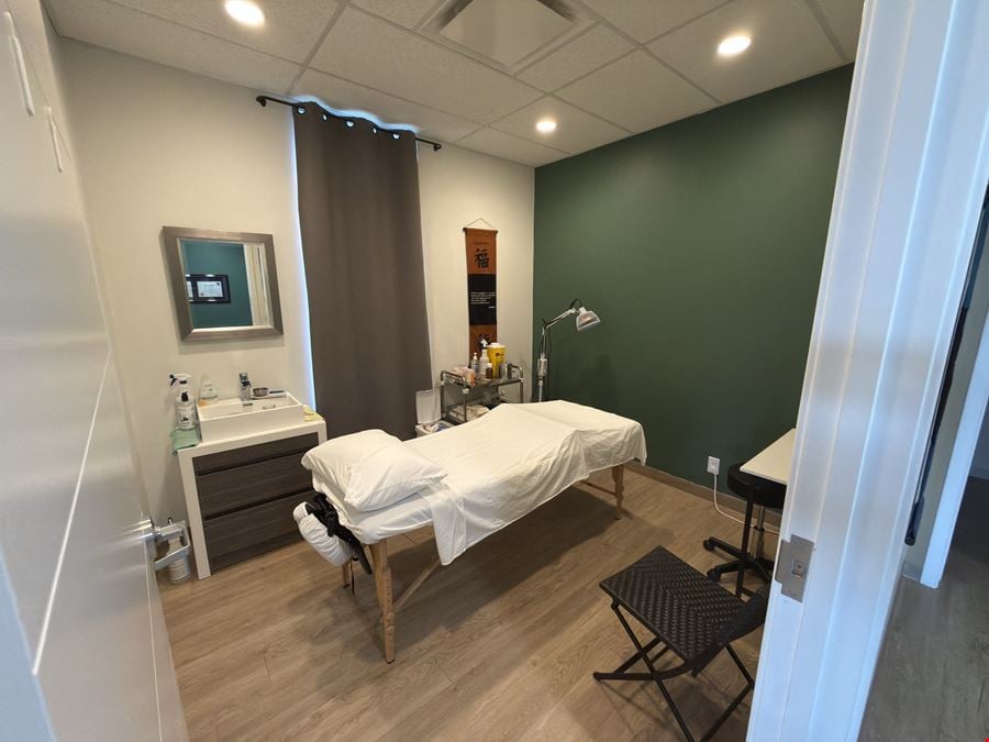 553 40 Street South, Unit 1