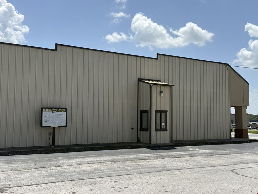RETAIL / OFFICE SPACES AT CARPENTER HEIGHTS