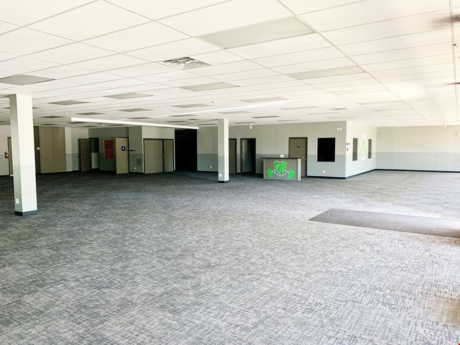3306 S Mooney Blvd.