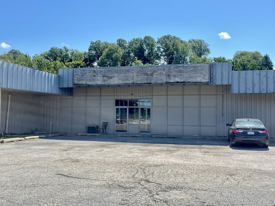 10081 W Ridge Rd