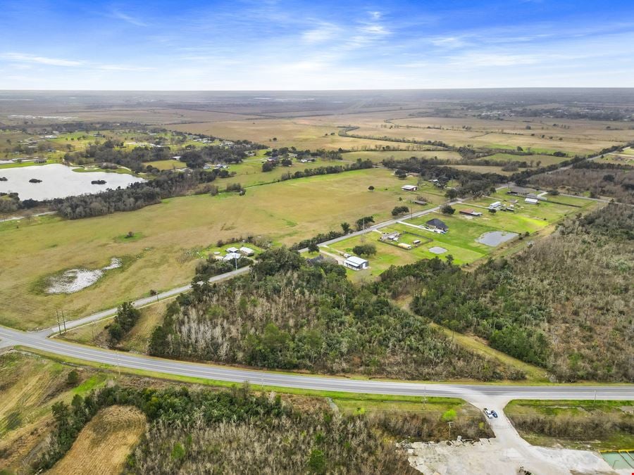 Unrestricted High-Visibility 6 +/- Acres Commercial/Industrial Land – Hwy 27, Sulphur, LA