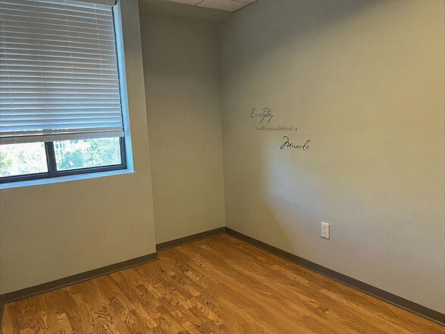 Top Floor Salon/Office Suites