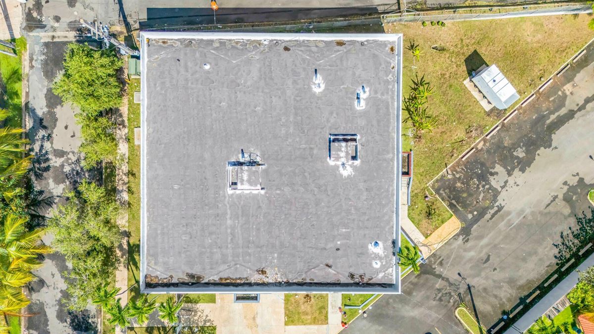 Freestanding Office & Retail Property | Bayamón Oeste Shopping Center - For Sale & Lease