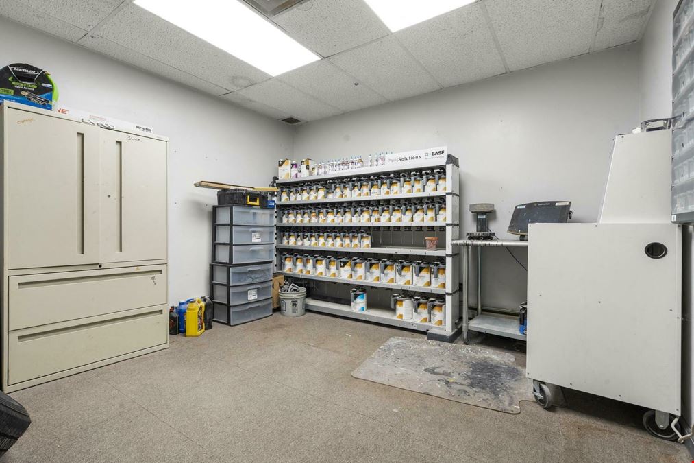 85 James St