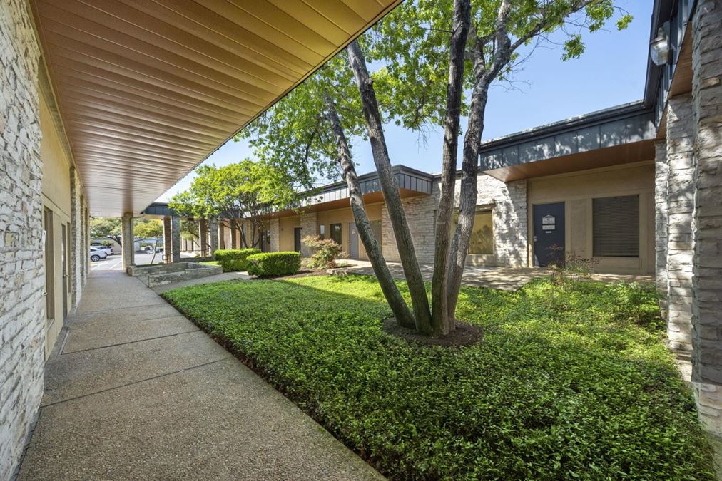 Lakehills Office Park