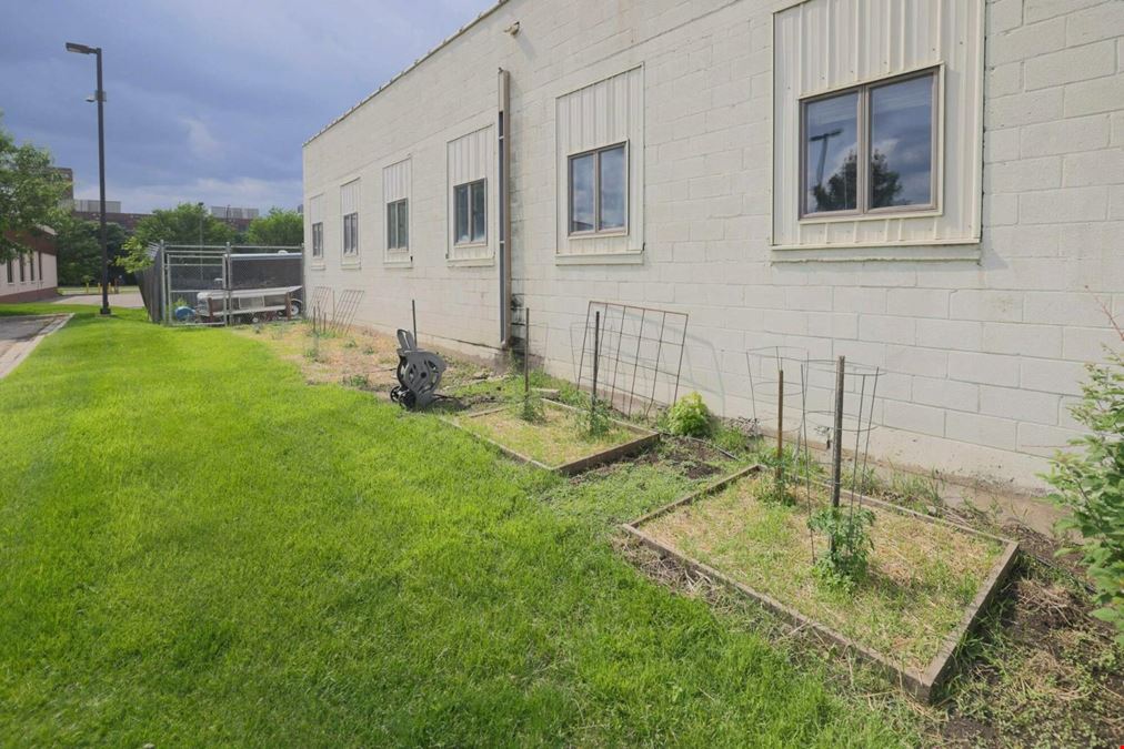 Office-Warehouse-Flex Space For Lease (Outdoor Storage)