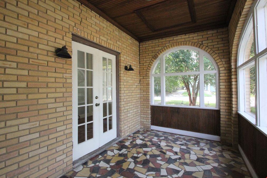 1751 Dauphin St., Mobile AL 36604
