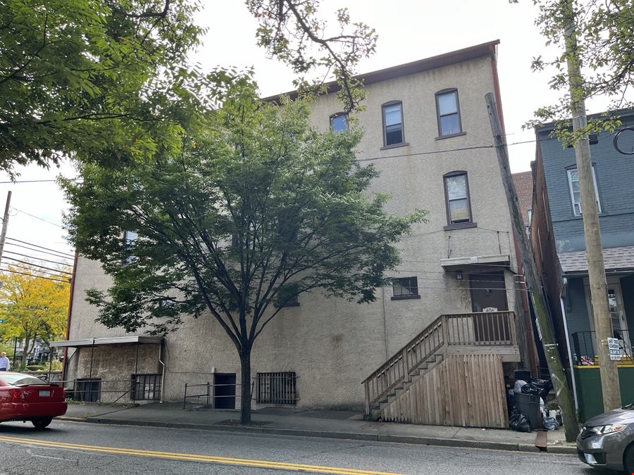 South Fourth and Chestnut Streets