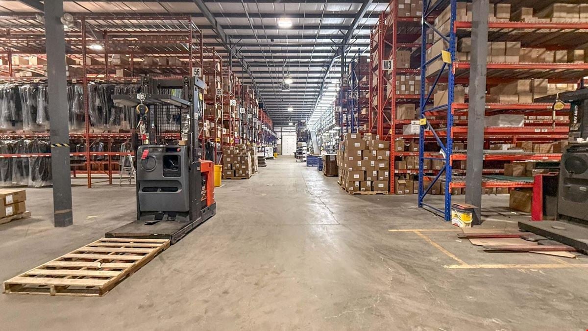 Freestanding distribution facility on 2.84 acres, available for lease