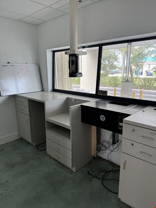 Commercial/Office Retail/Professional Space