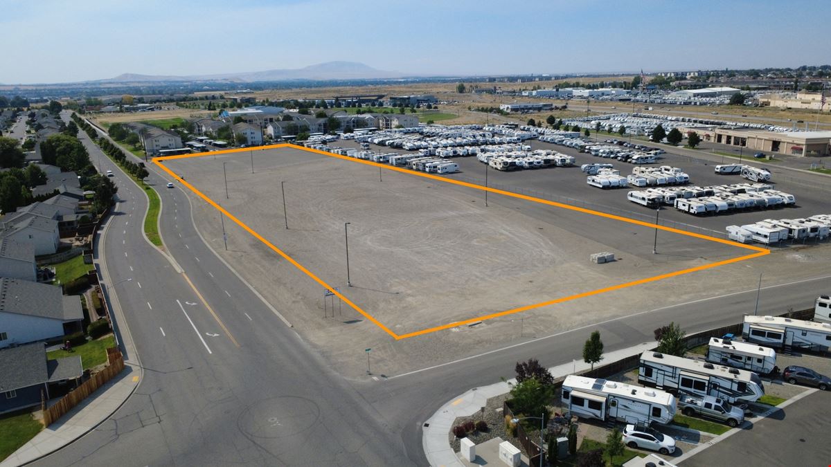 Chapel Hill Blvd Commercial Acreage