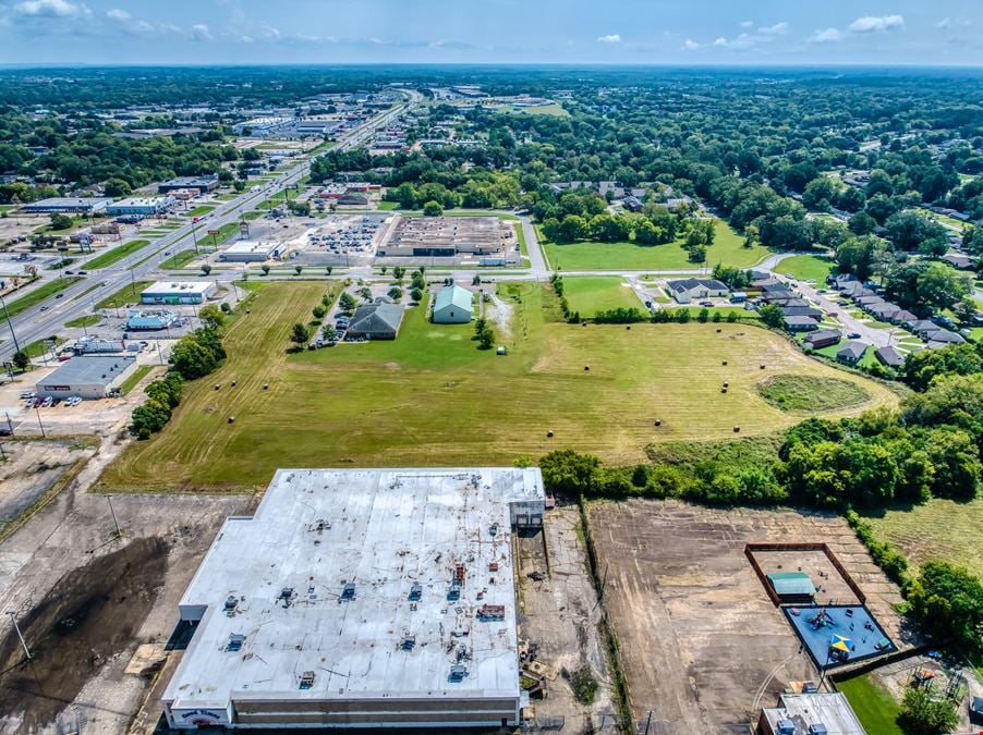 ± 9.92 AC E South Blvd