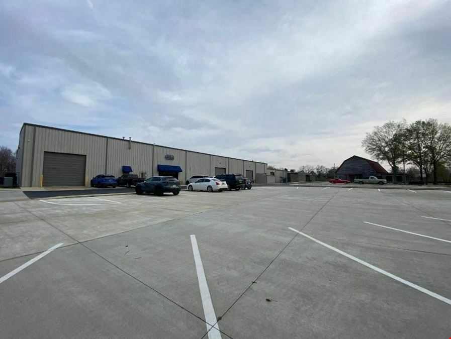 300 Trammel Rd