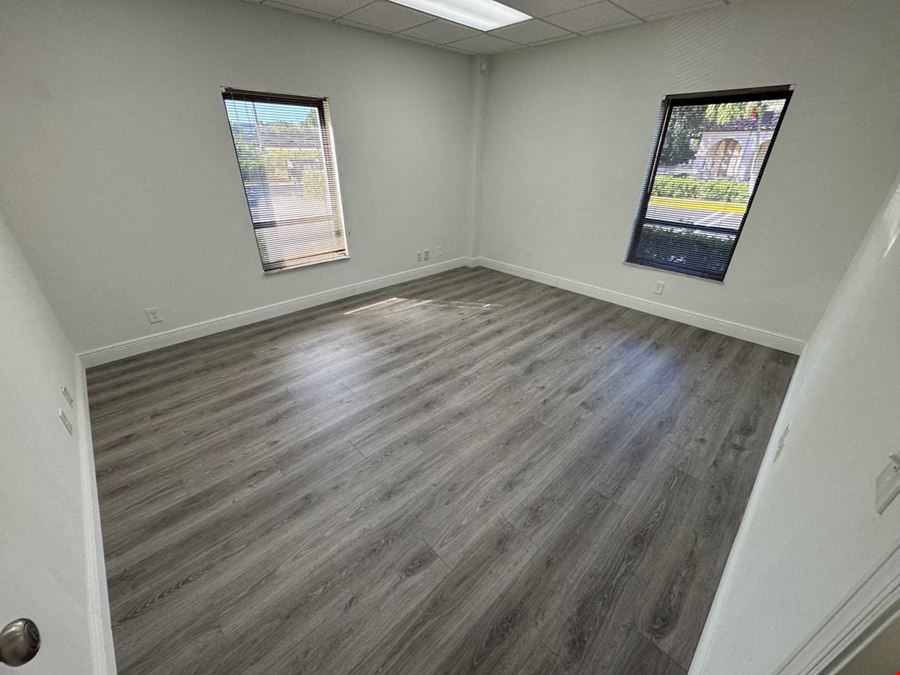 977 SF Suite 108 Professional and Medical Office Space