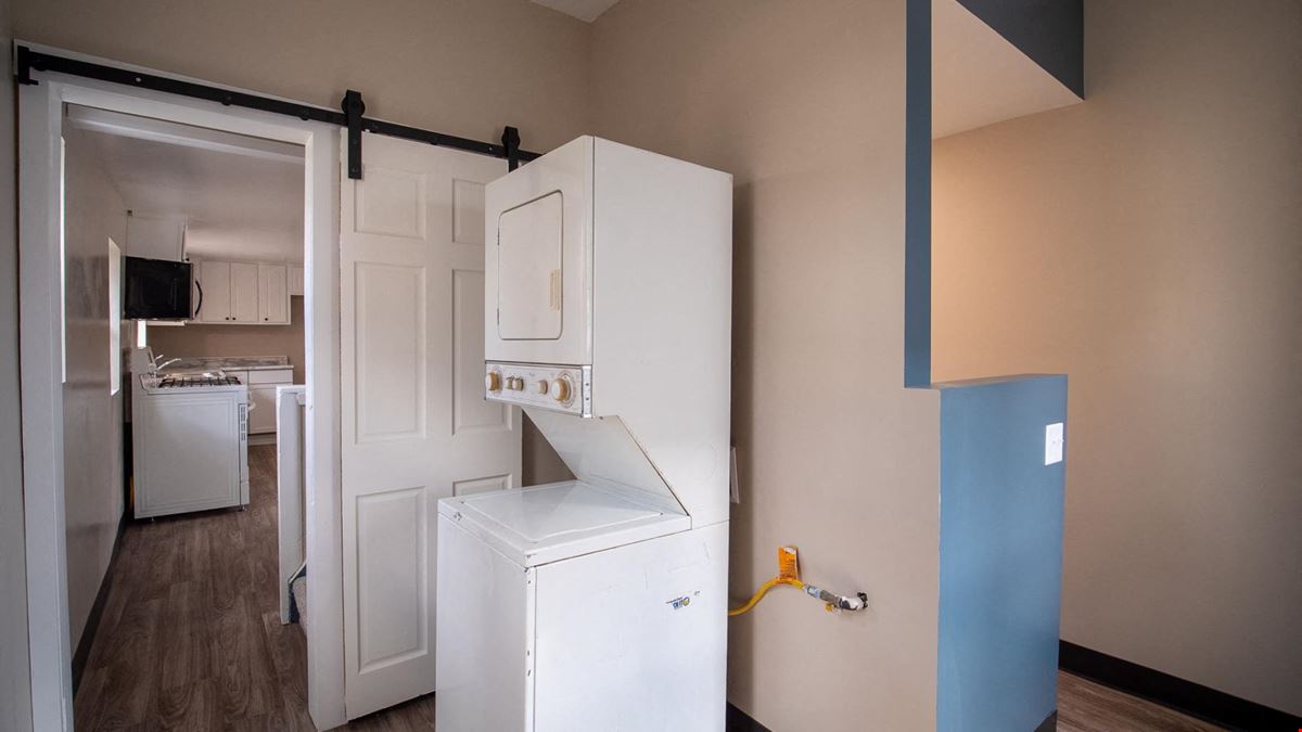Newly Updated Home Near Downtown
