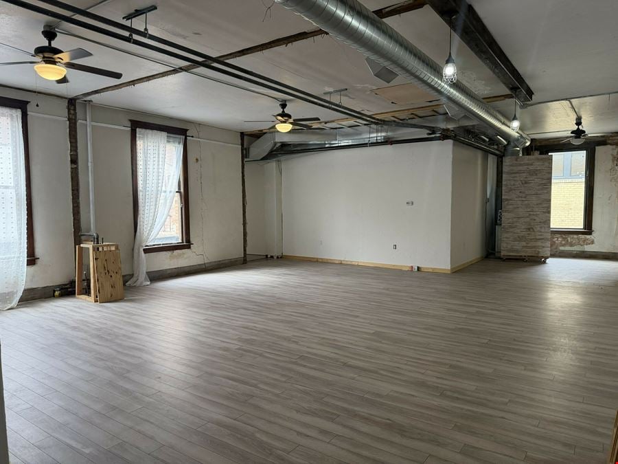 402 E Main Ave