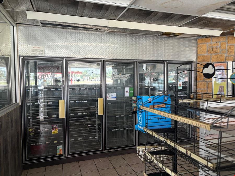 Former Convenience Store & Fuel Station