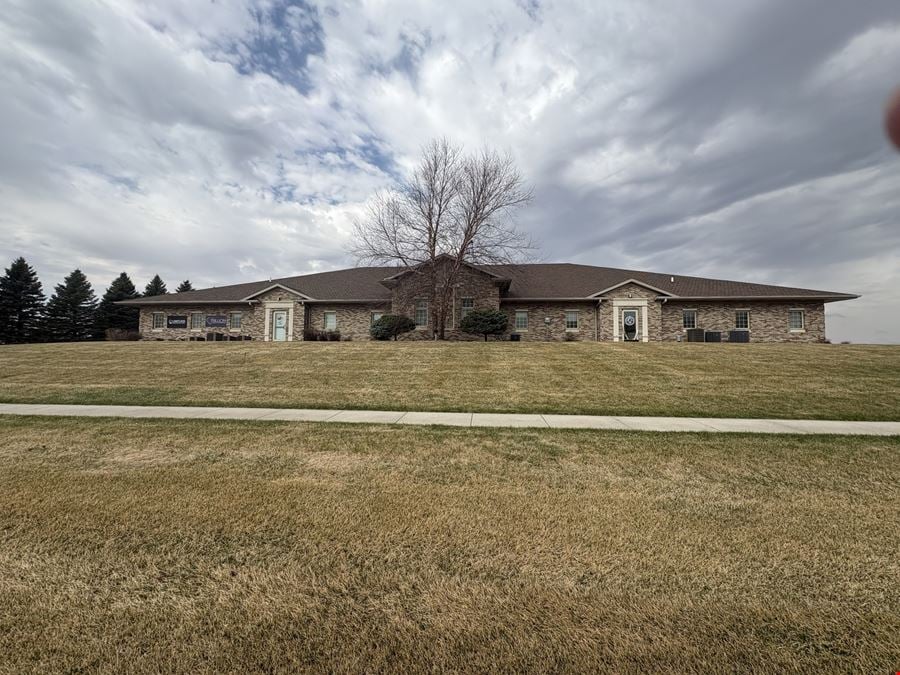 2501 Lakeridge Drive