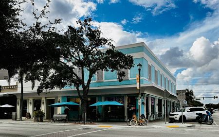 Preview of commercial space at 800 Lake Ave
