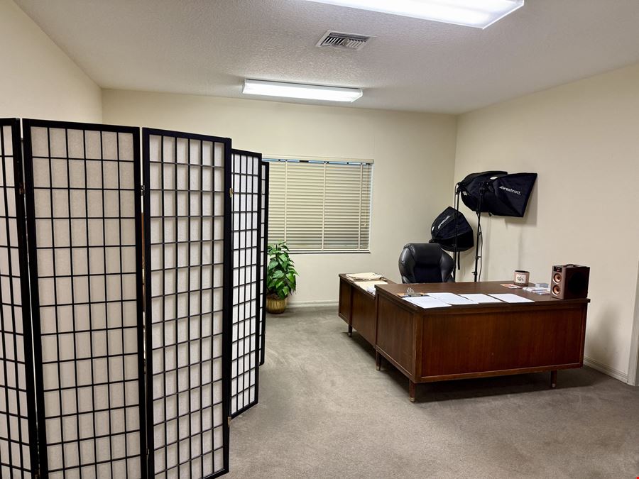 2 Unit -  Free Standing Attorney’s Office / Zoned Medical