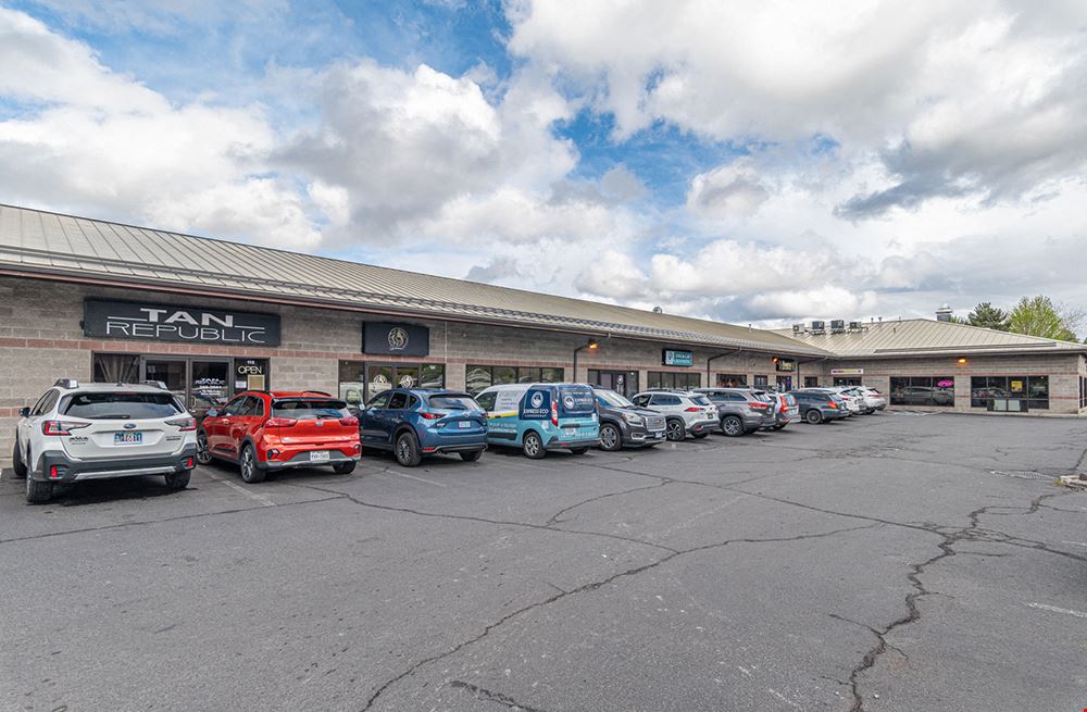 Twin Knolls Retail Center