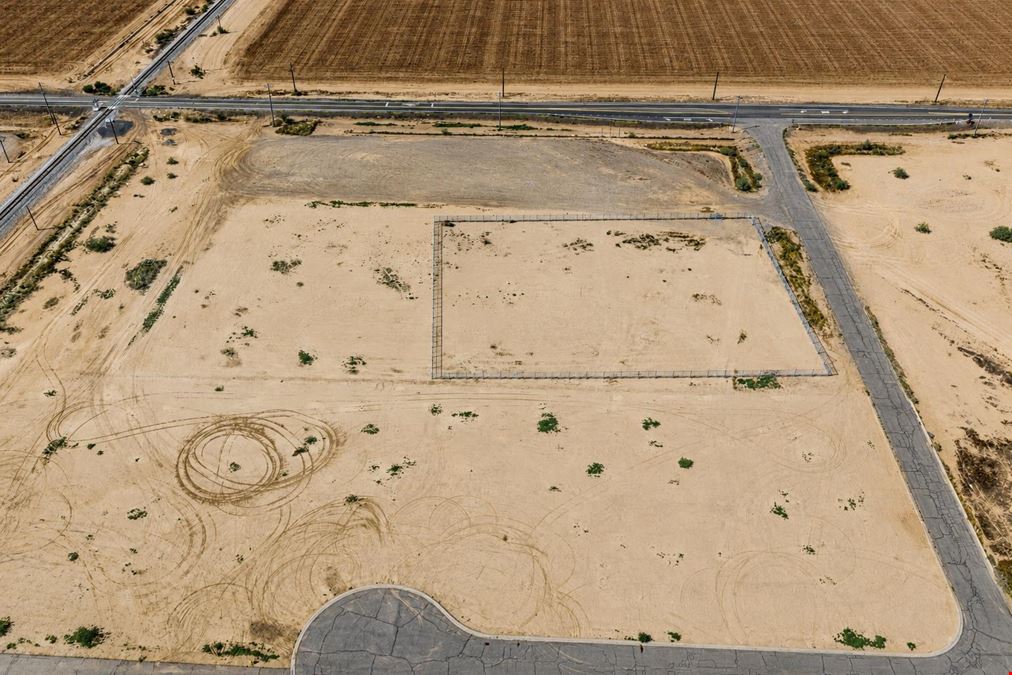 SWC Arizona Farms Rd and N Contractors Rd