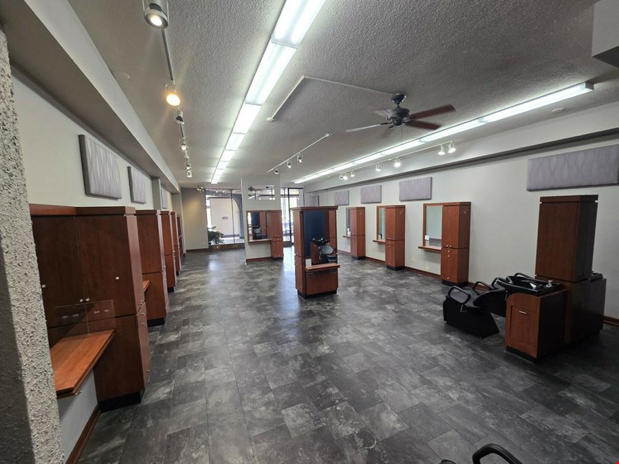 Park Ridge Galleria Suites
