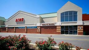 Newtown Square Shopping Center