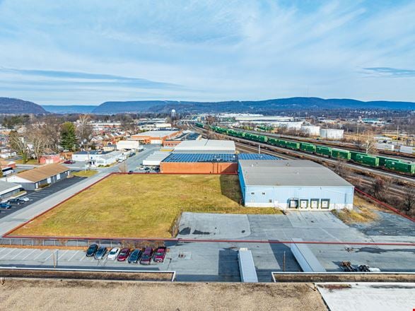 Preview of Industrial space for Rent at 3001 N 7th St