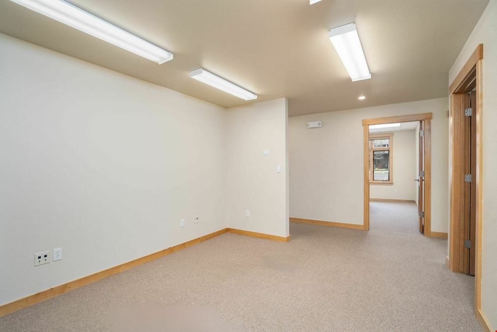 3825 Valley Commons Drive Unit 2