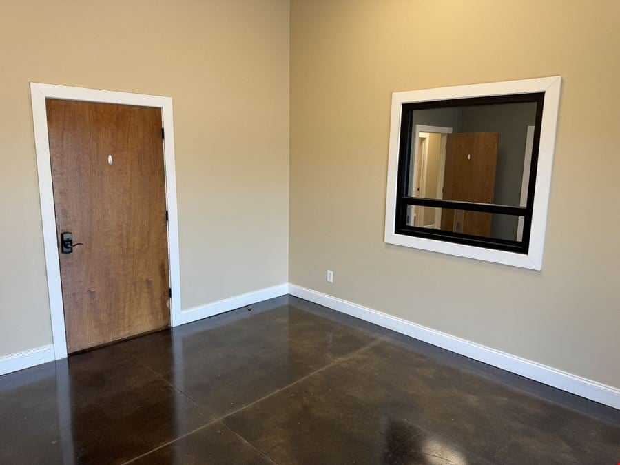 105 Corporate Woods Cir