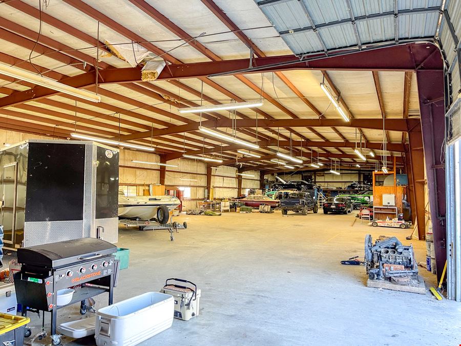 Fully Equipped Industrial Property near Major Roadways