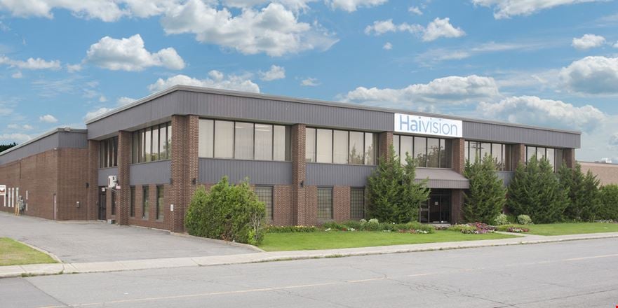 Preview of Industrial space for Rent at 4445 Rue Garand