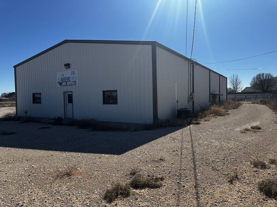 5,000 SF on 0.92 Acres on TX-83