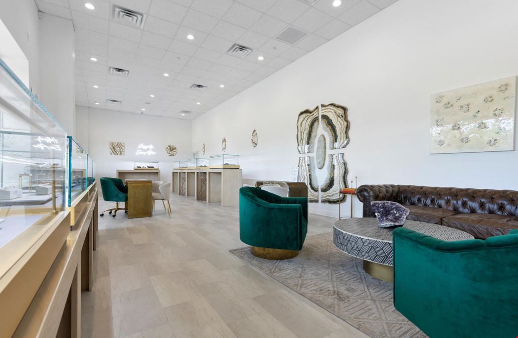 Retail Suite for Lease